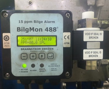 THAY MỚI CẢM BIẾN BILGMON 488 - TÀU THIÊN ƯNG 01